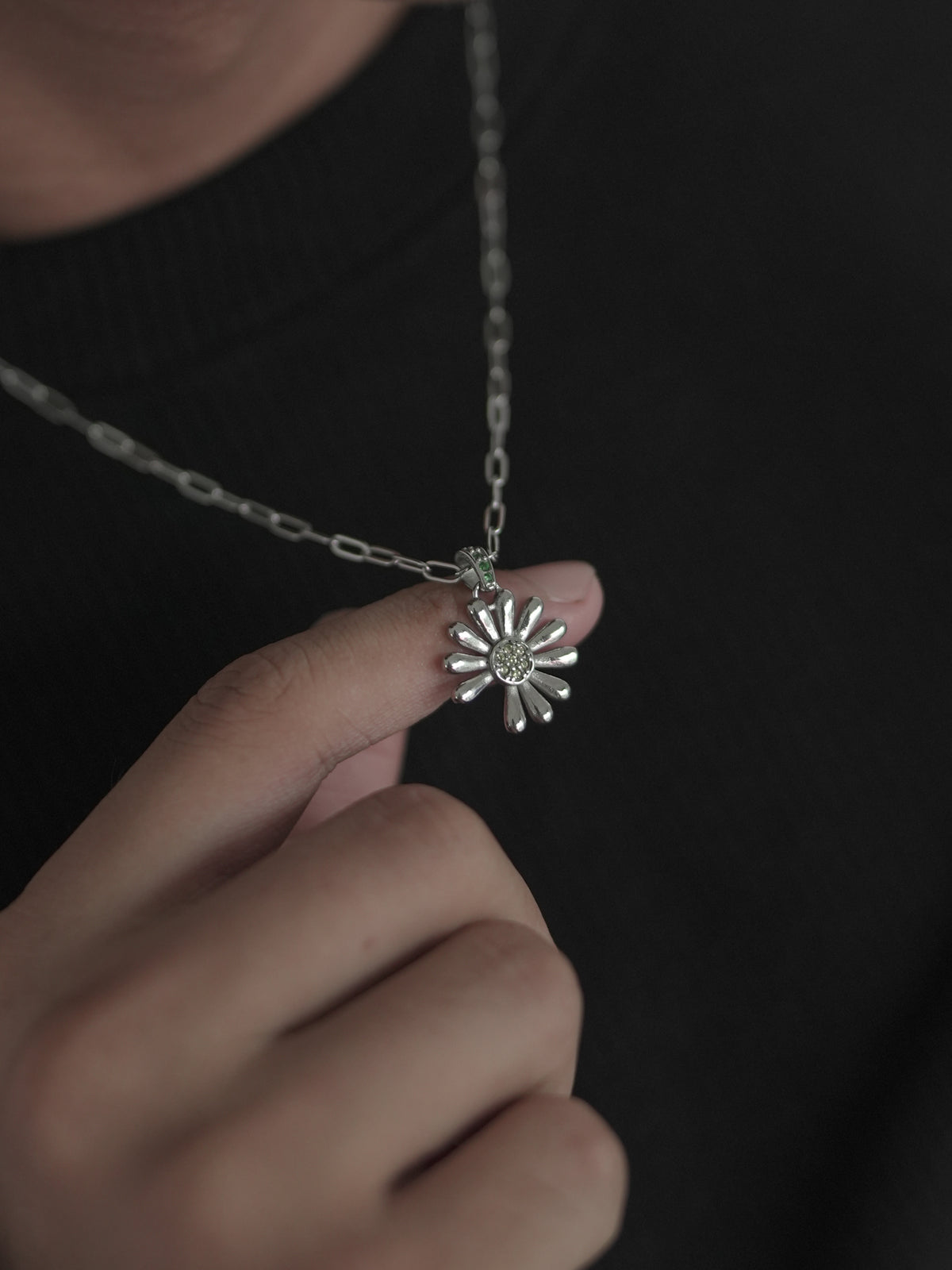 Blac Daisy – Crystal Flower
