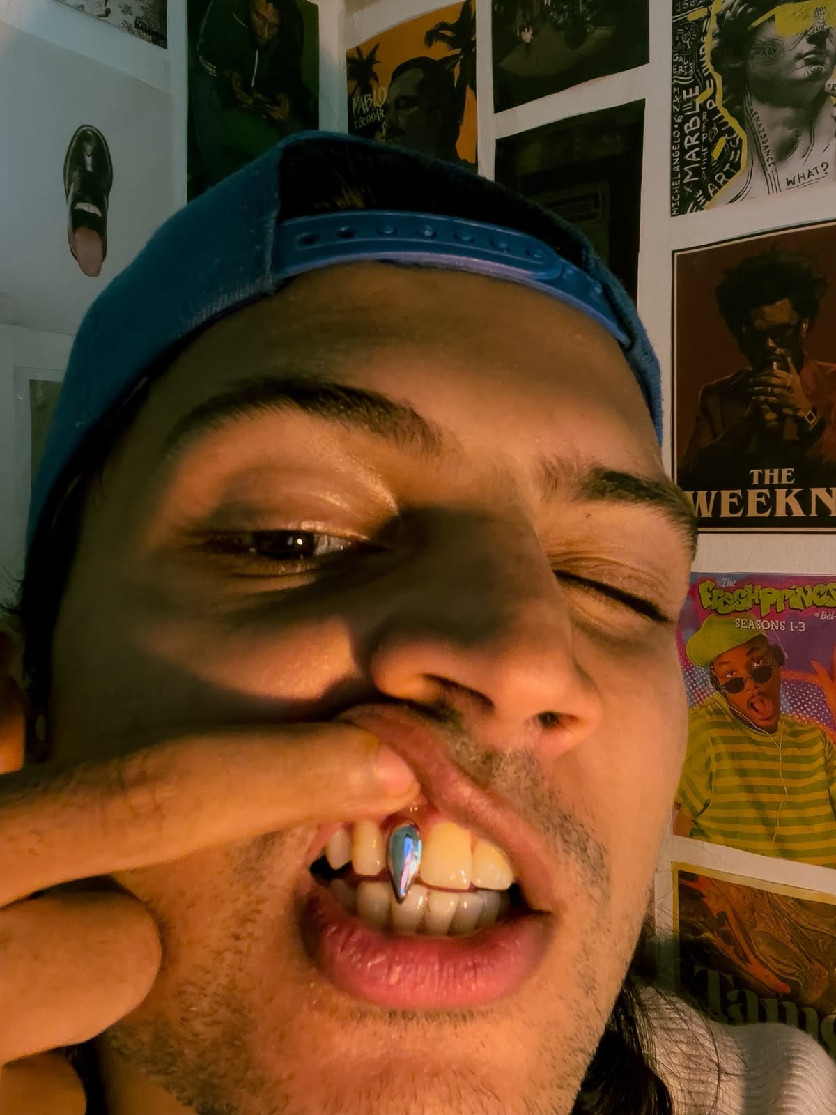 Blac Fang Grillz