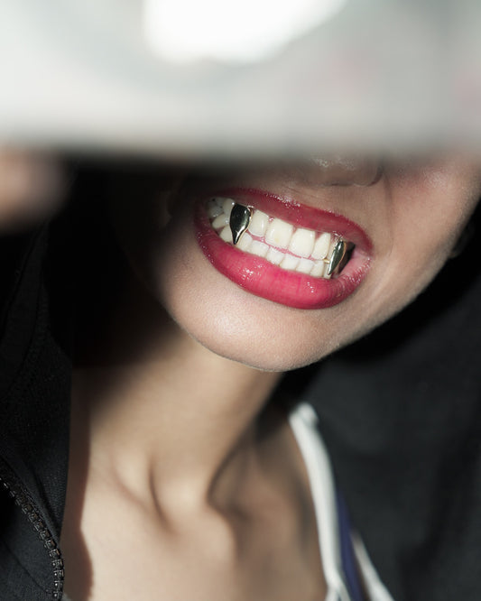Blac Fang Grillz