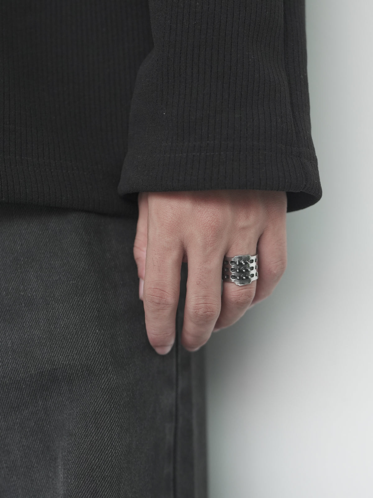 Blac Knux Ring