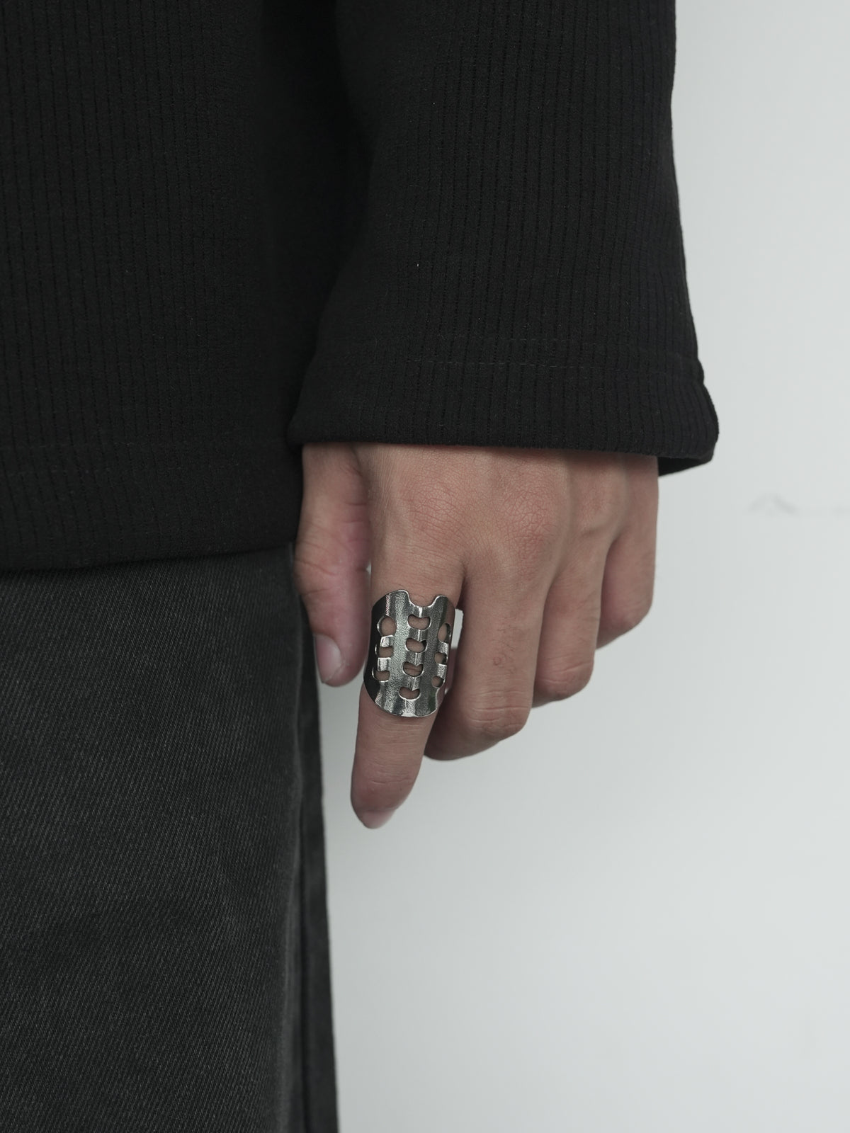 Blac Armor Ring