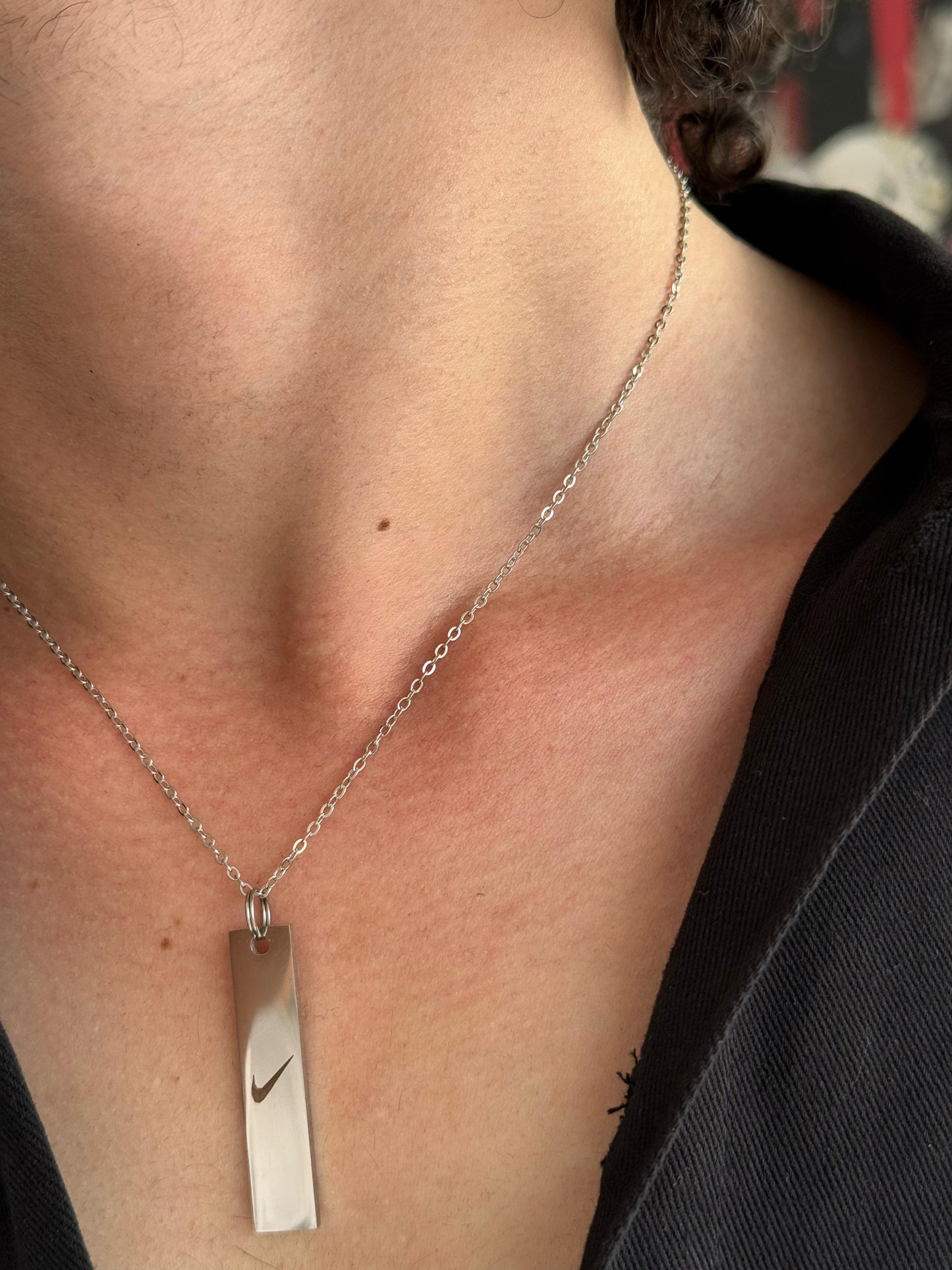 Swoosh Steel Pendant – Silver