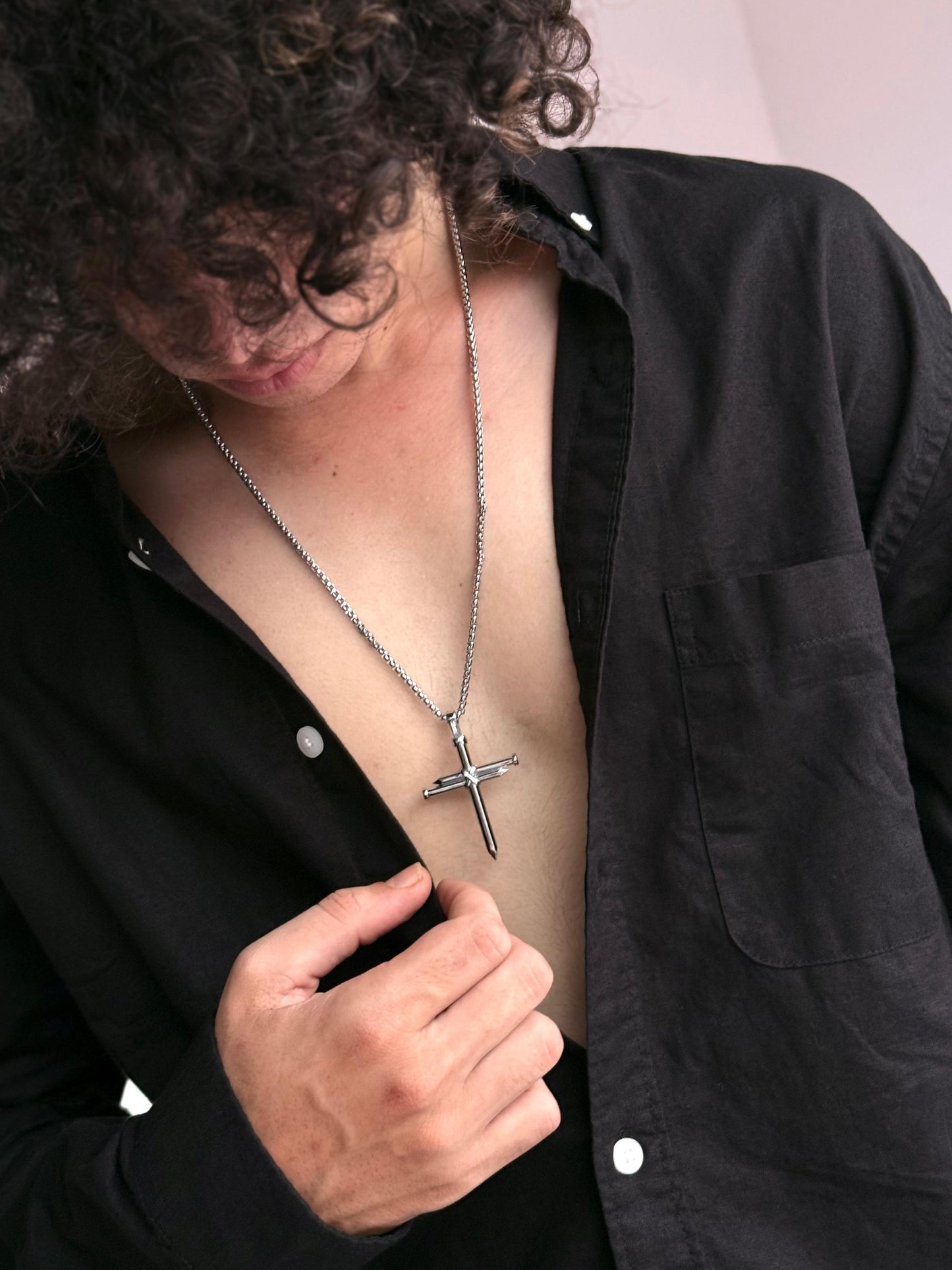 Crucivault – Bolt Cross