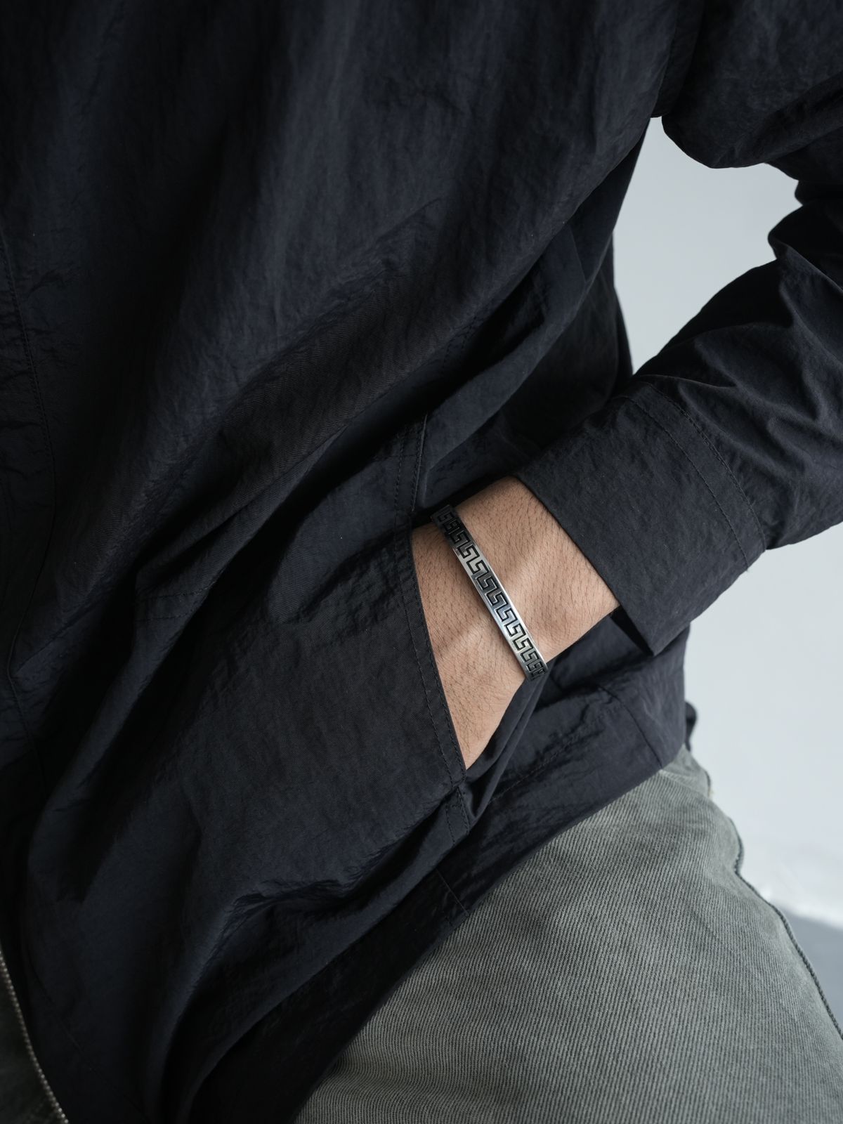 z Aether Cuff