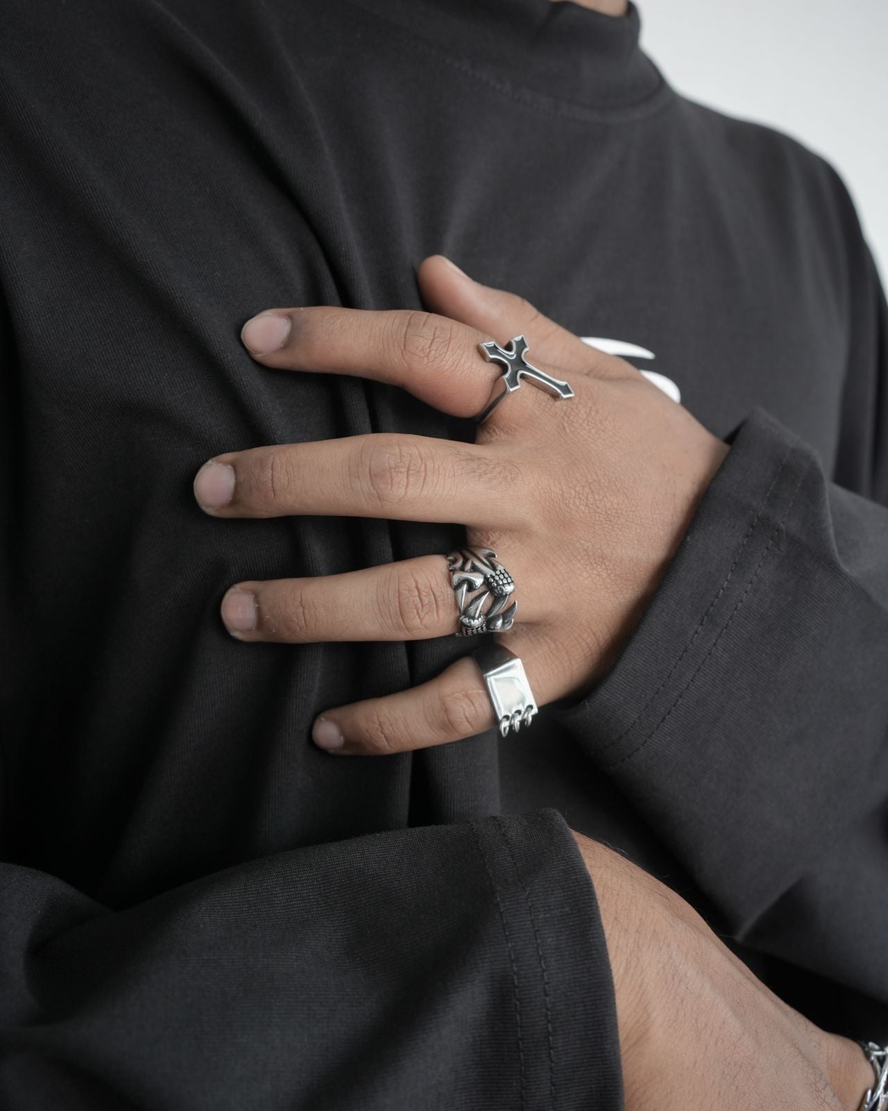 Noir Ring