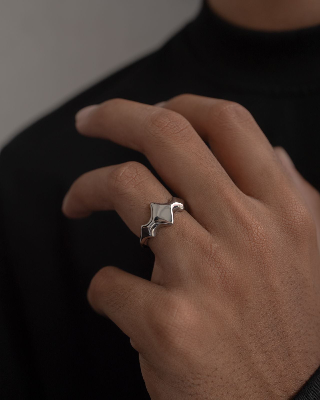 Crest Ring