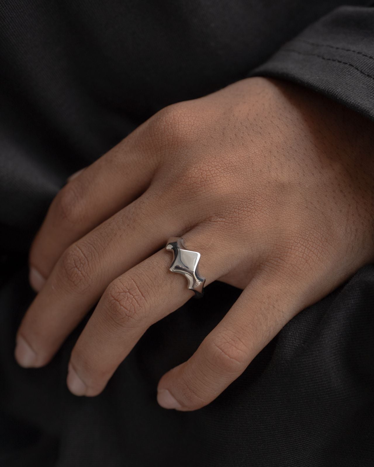 Crest Ring