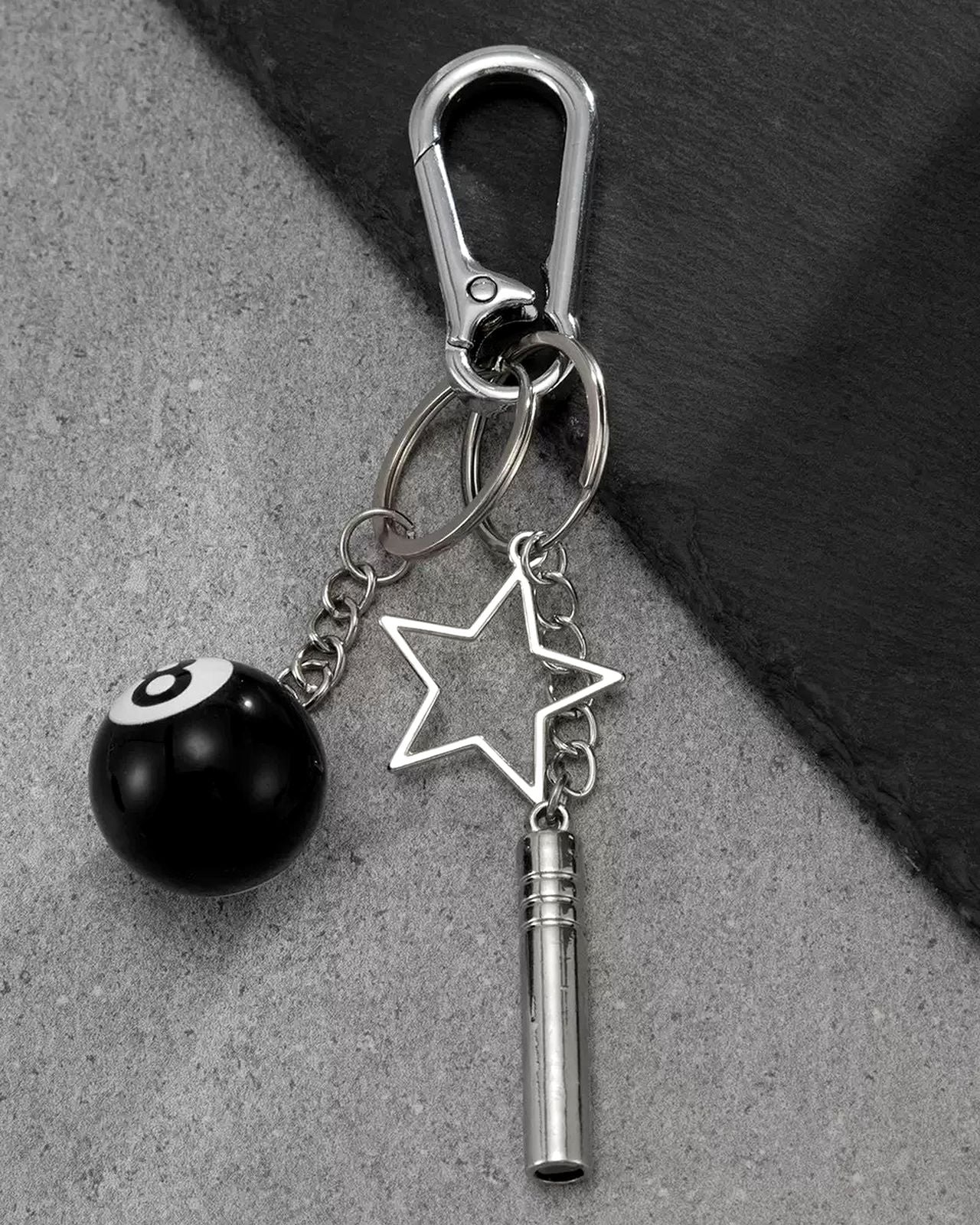 8 BALL STAR